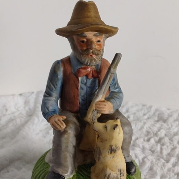 Vtg. Sankyo Japan Ceramic Musical Figurine - Picture 6 of 7